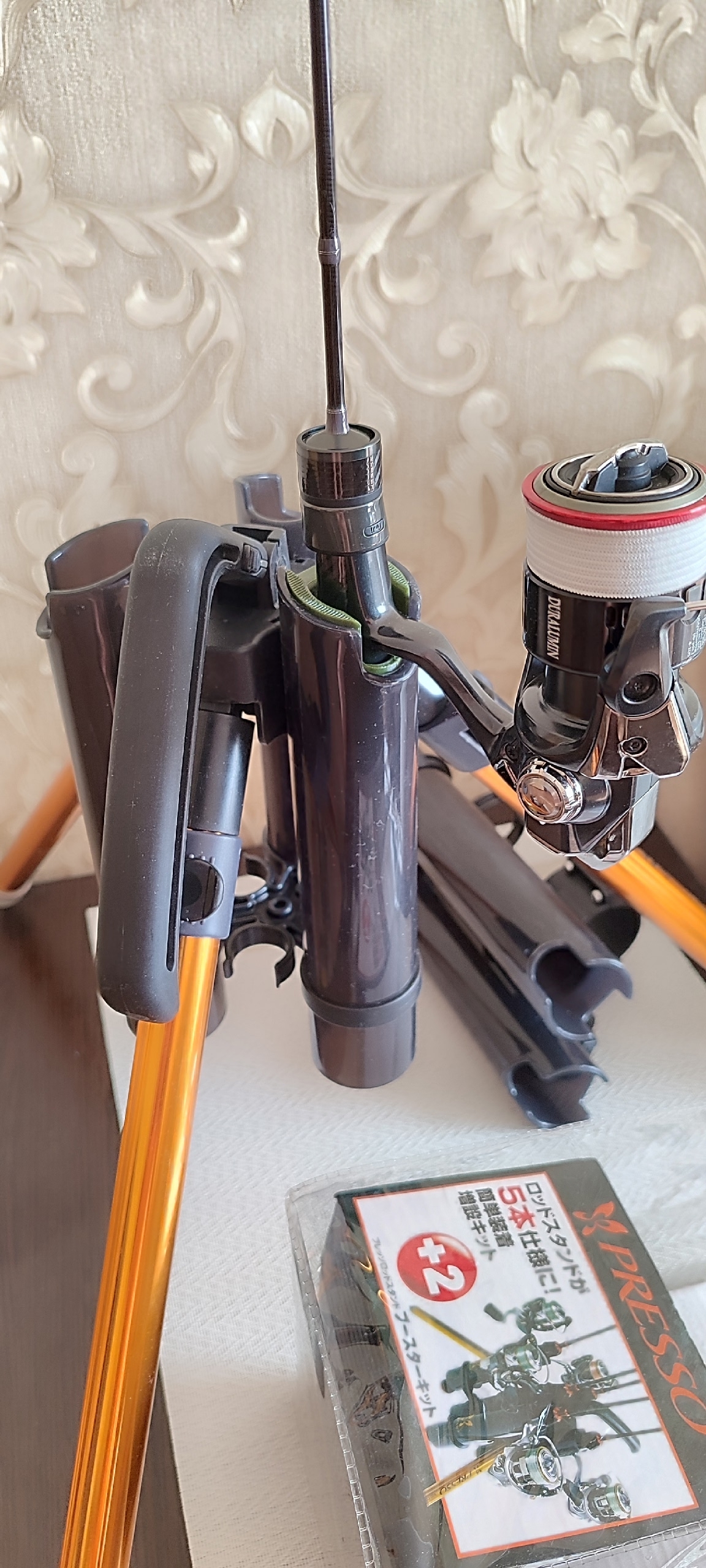 Вставка под спиннинг с ручкой карбон  для стойки DAIWA PRESSO 530