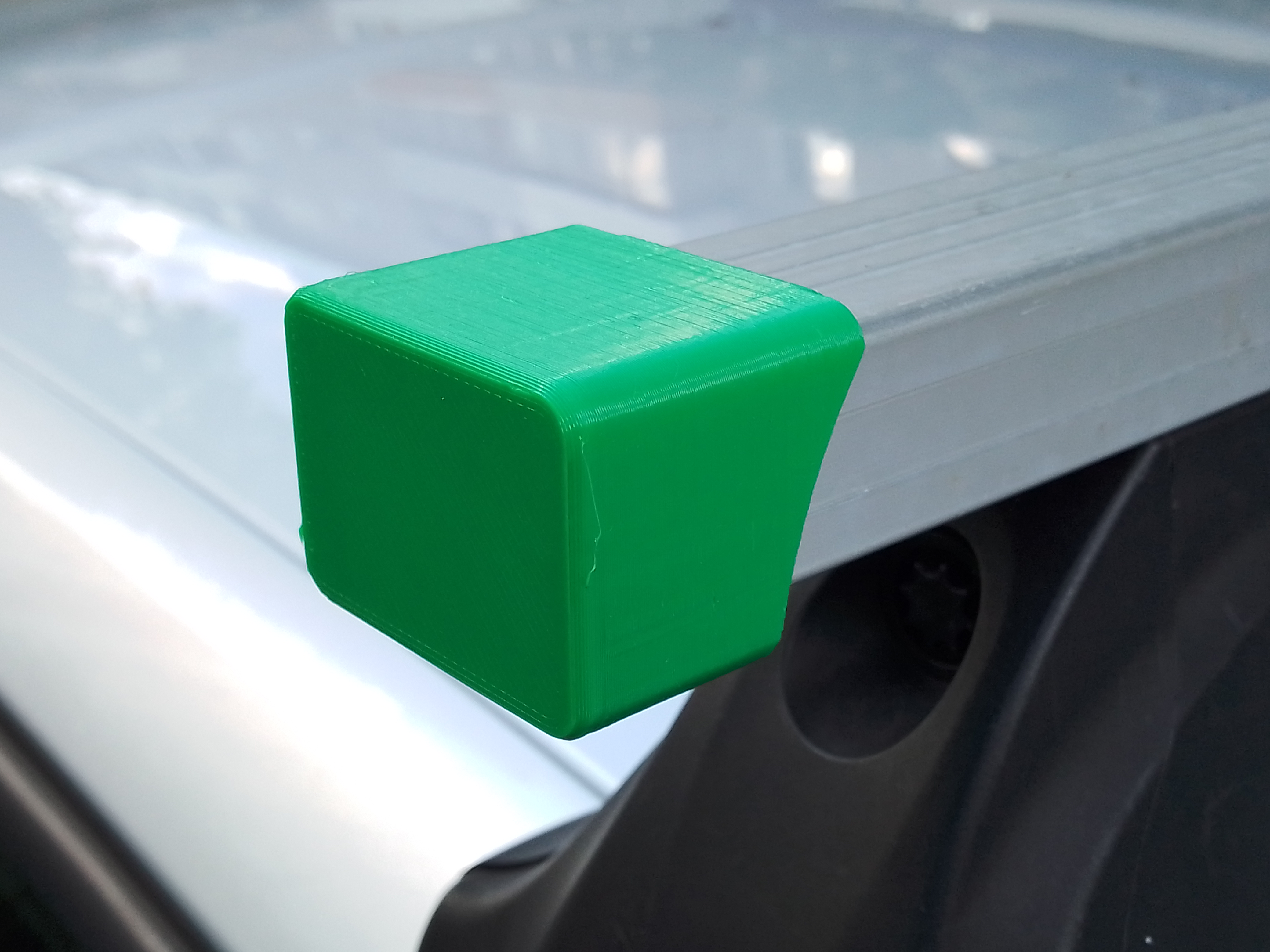 Заглушка багажника Атлант (прямоугольный профиль)