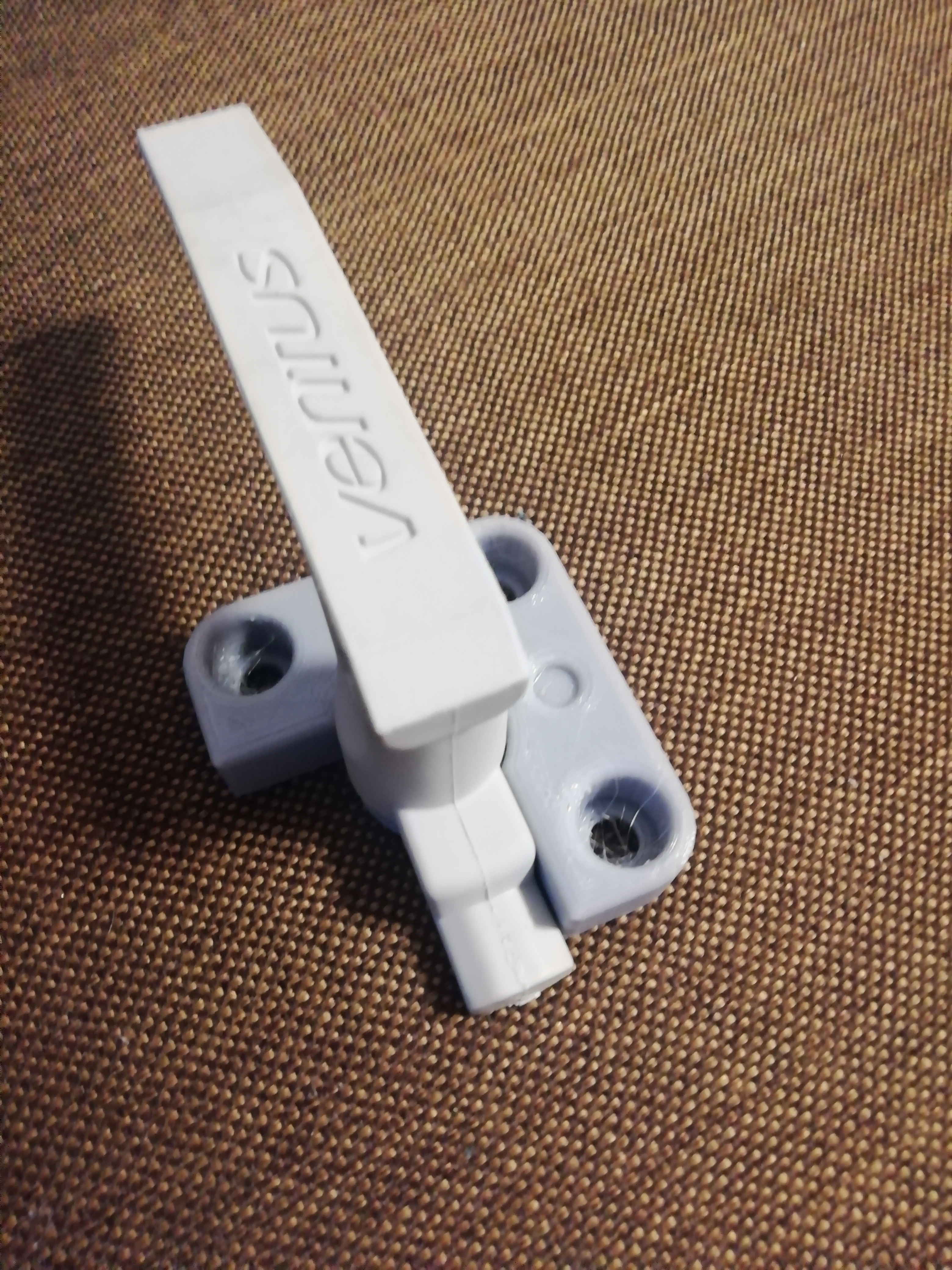 50 фурал. ручка дверная elementis изогнутая 300мм, белый, до 80мм. ручка дверная elementis изогнутая 300мм. 0083917, hettich. держатель для ручки сумки.