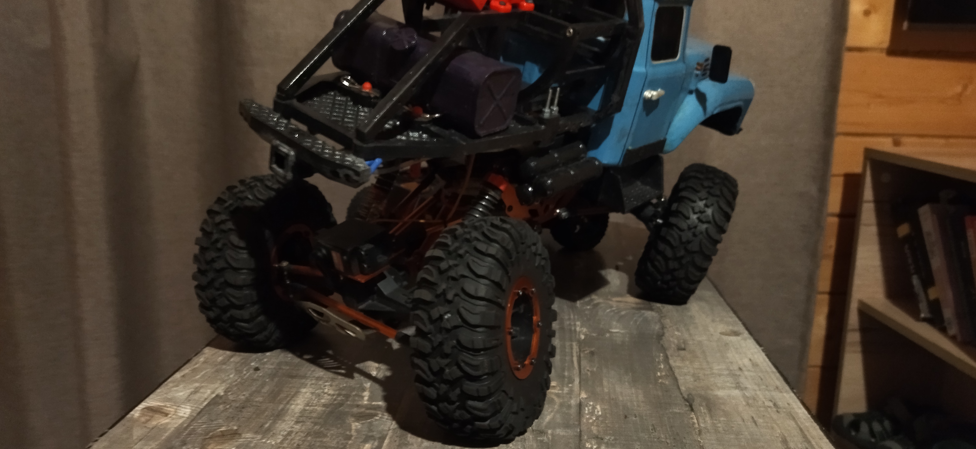 ЗИЛ-130 «Экспедиция» для Remo Hobby Mountain Lion (1:10)