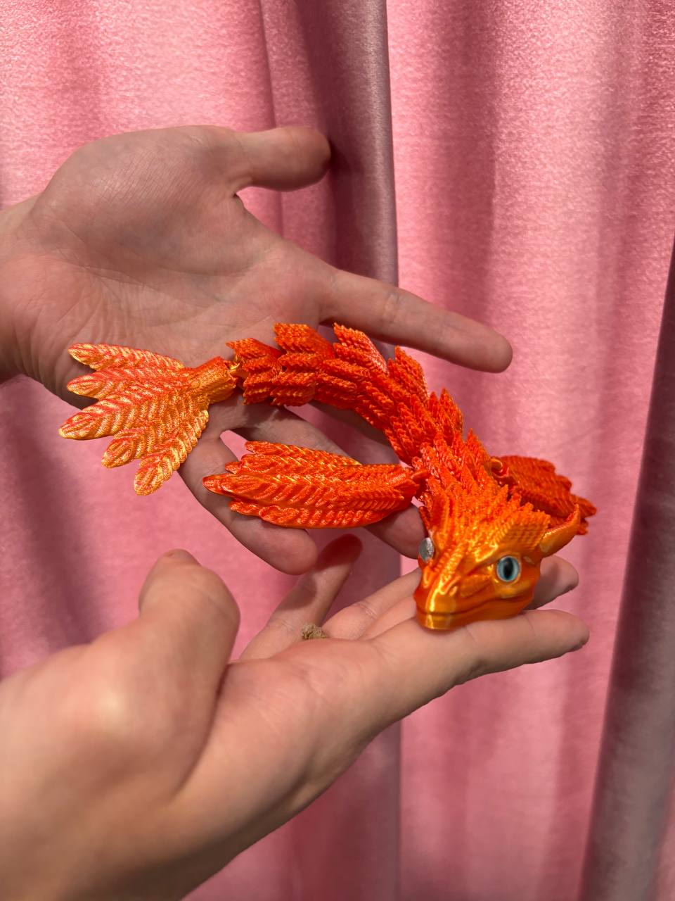 Пернатый дракон. Подвижная игрушка. Пернатый дракон. Подвижная игрушка.