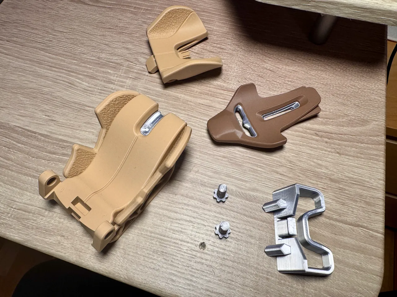 Подставка для телефона Bugatti Tourbillon Seat