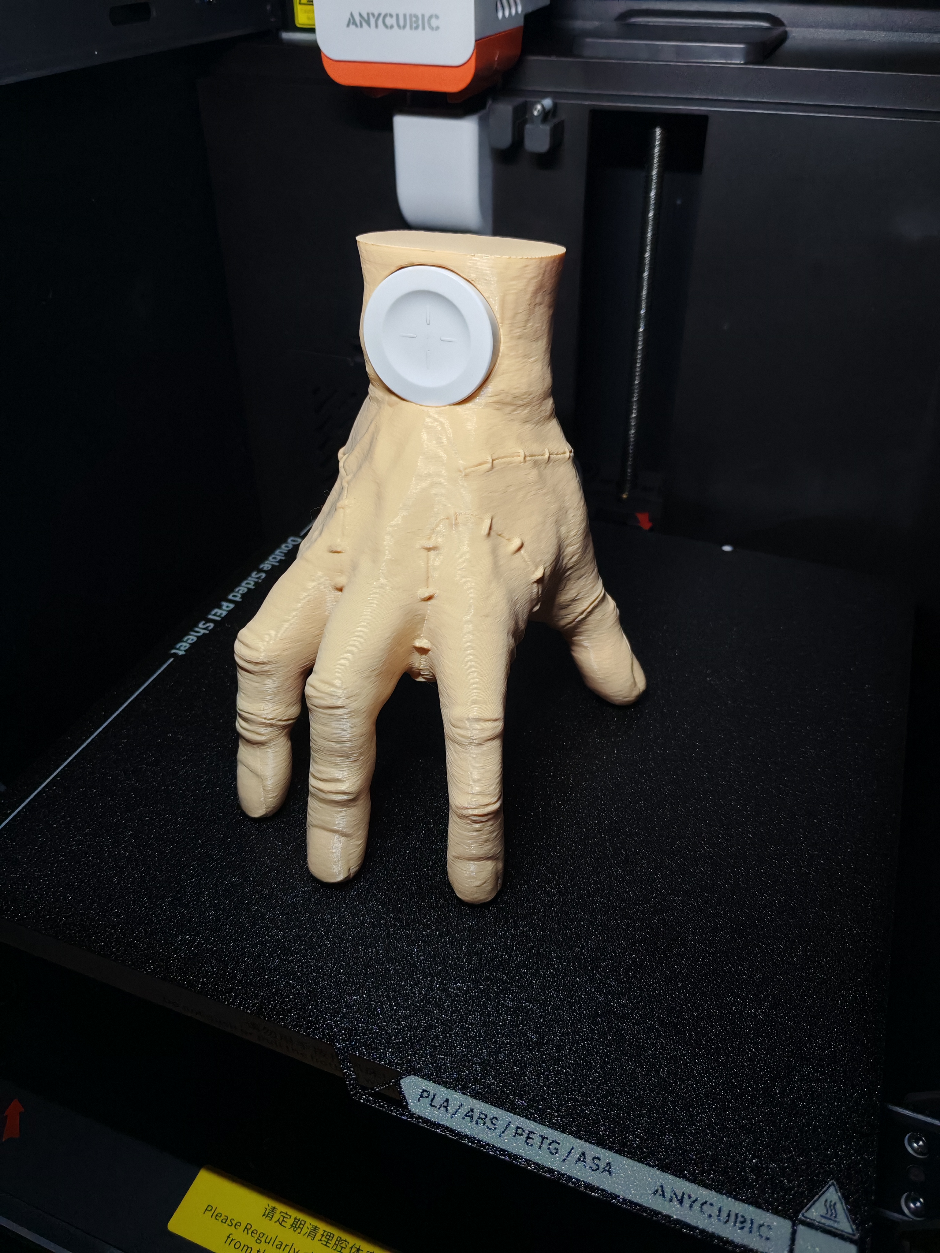 Подставка для смарт-часов Huawei в виде руки "Зомби"