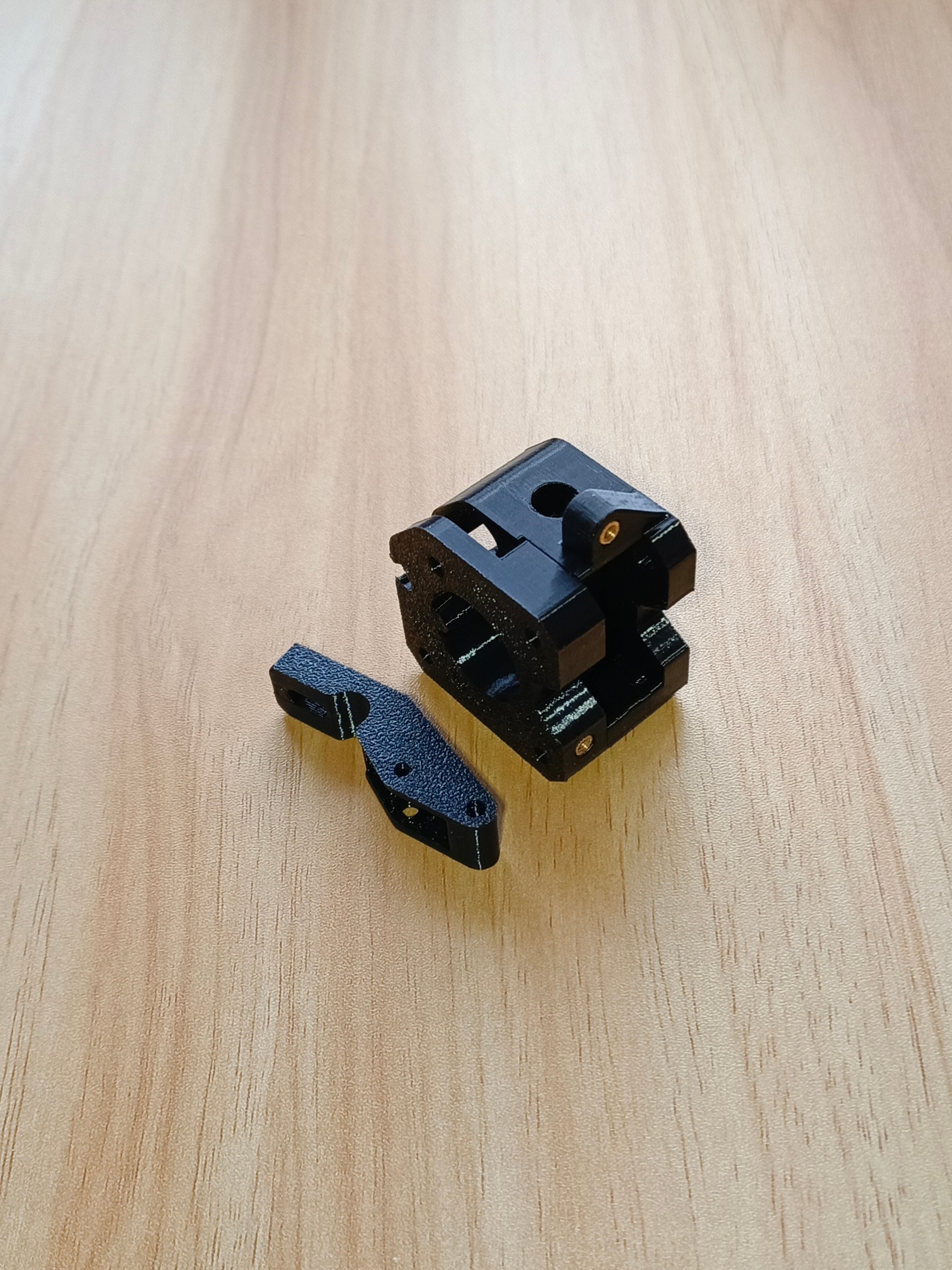 Доработанный корпус подающего механизма (фидера) 3D Принтера Flying Bear S1