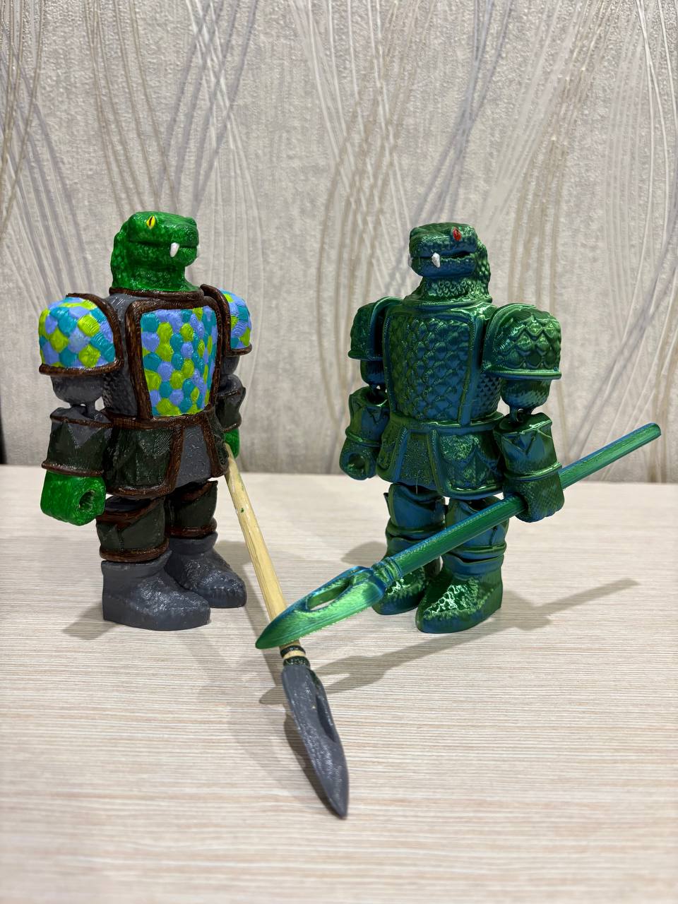 Рыцарь змей, подвижный, печать без поддержек