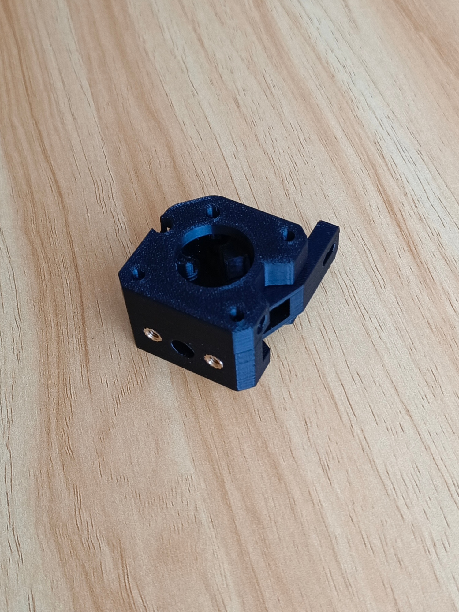 Доработанный корпус подающего механизма (фидера) 3D Принтера Flying Bear S1