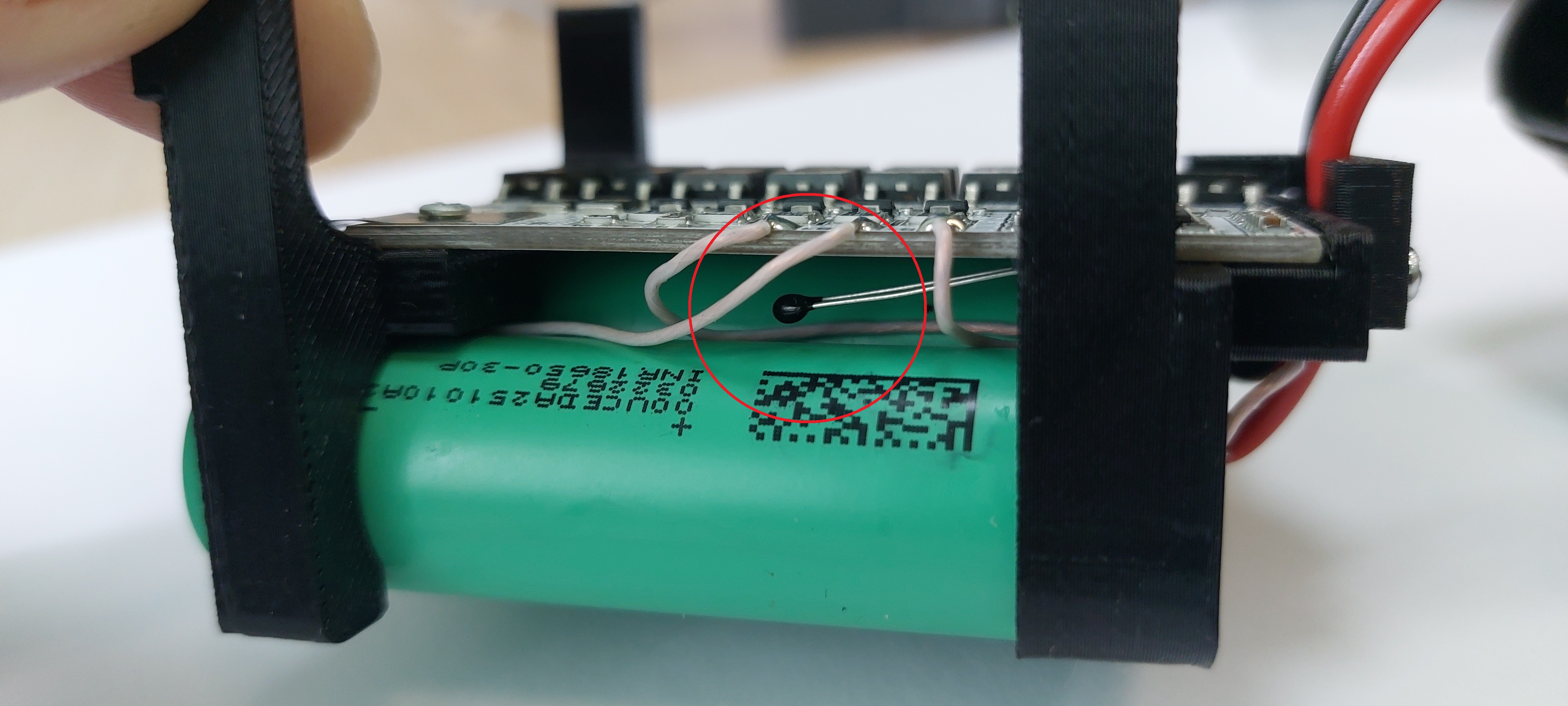 переделка корпуса АКБ HITACHI 12 вольт на Li-ion 18650