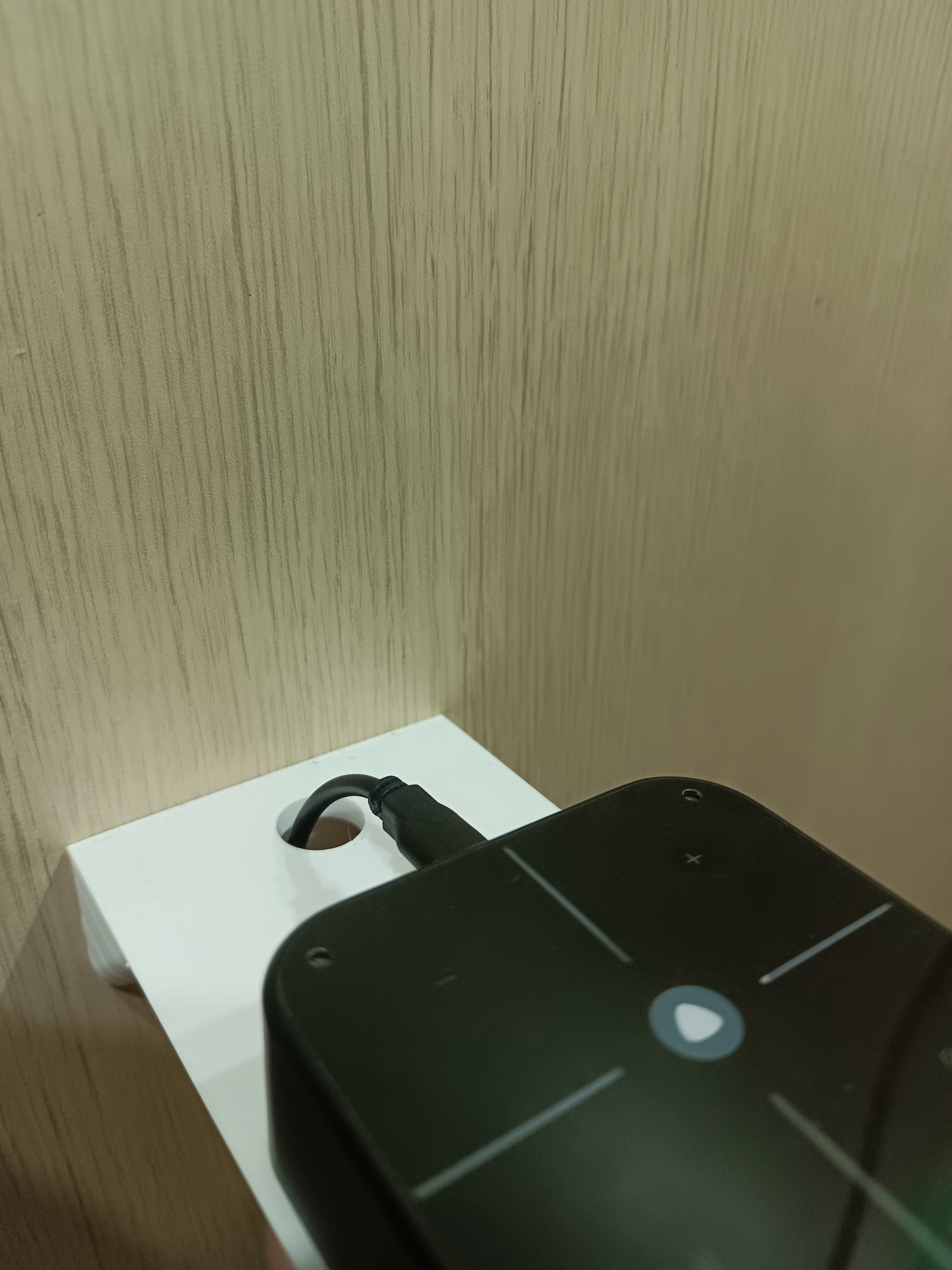 DEXP smartbox полка под Алису
