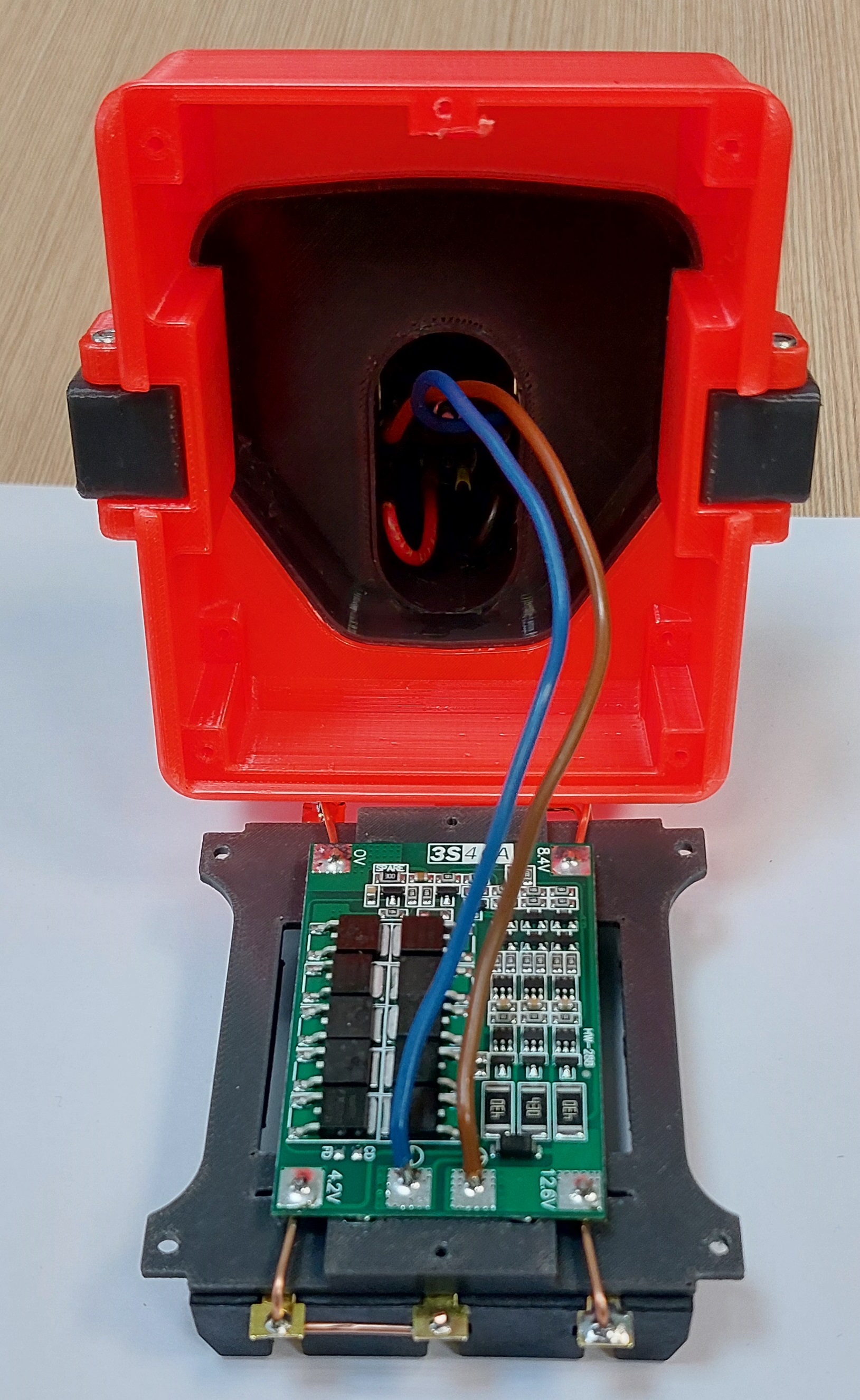 Корпус АКБ makita, переделка на Li-ion без сварки