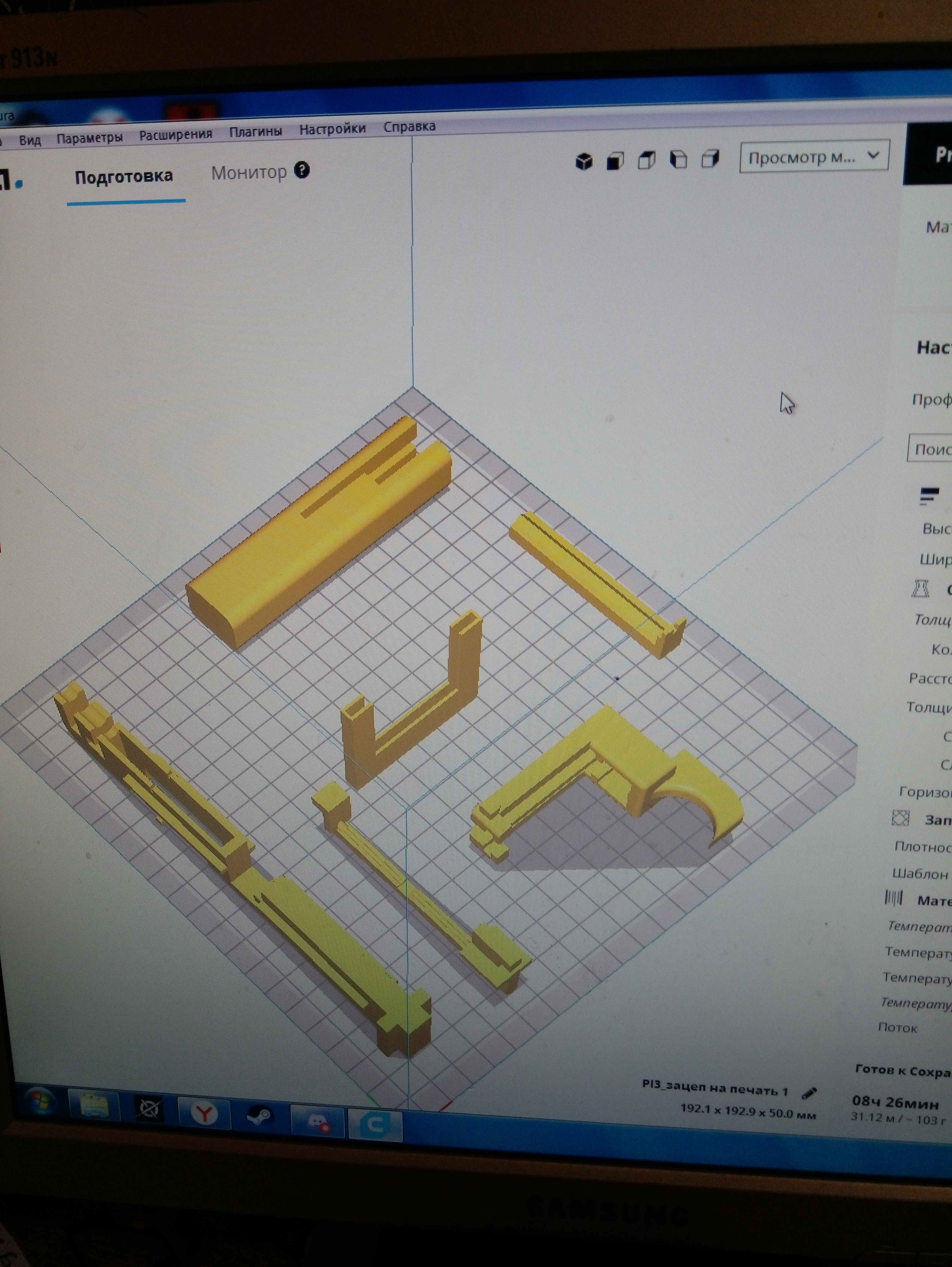 Арбалет скорострельный для зубочисток и болтов из ватных палочек.