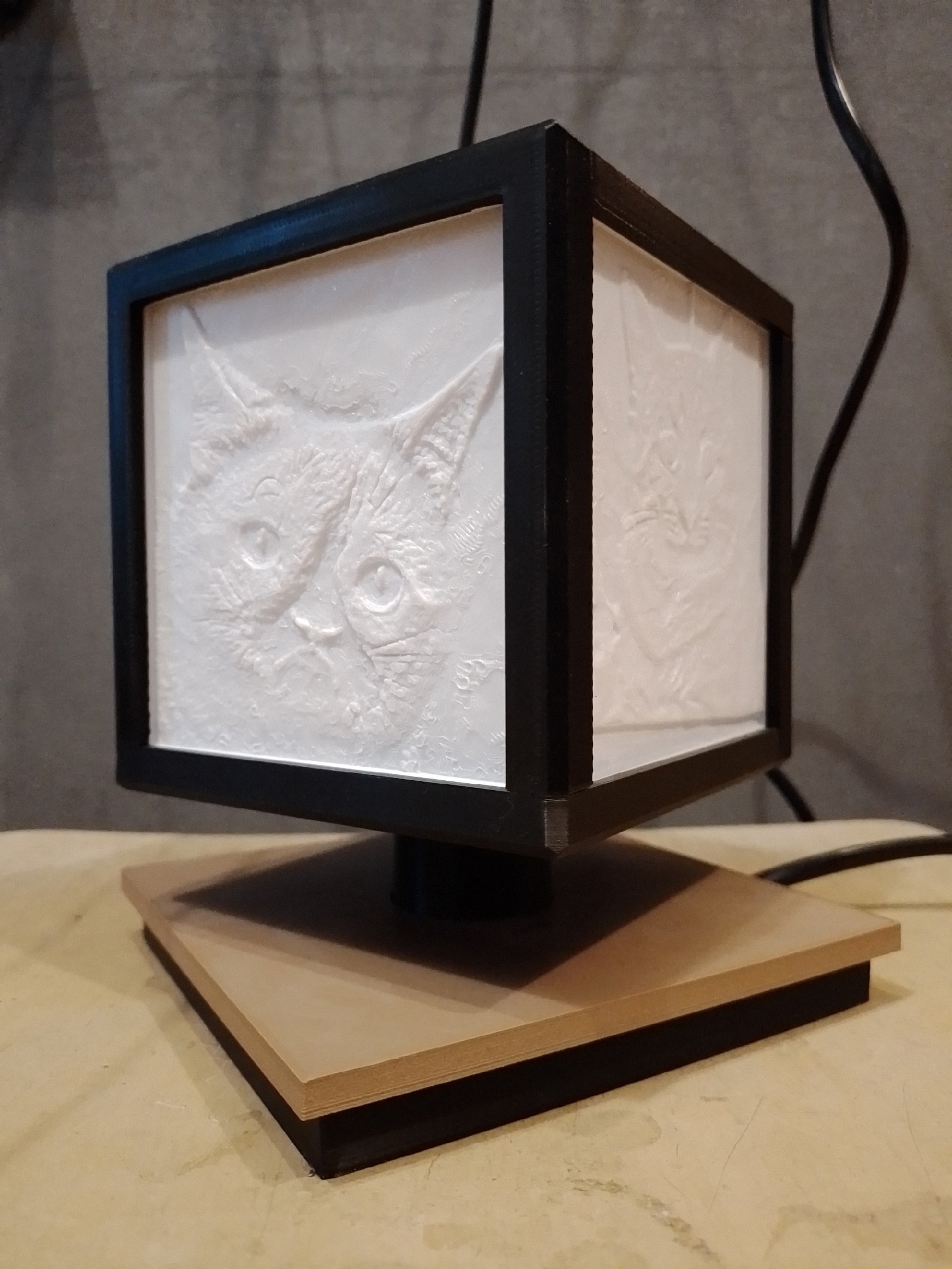 Продажа 3D-модели "Литофанический ночник"
