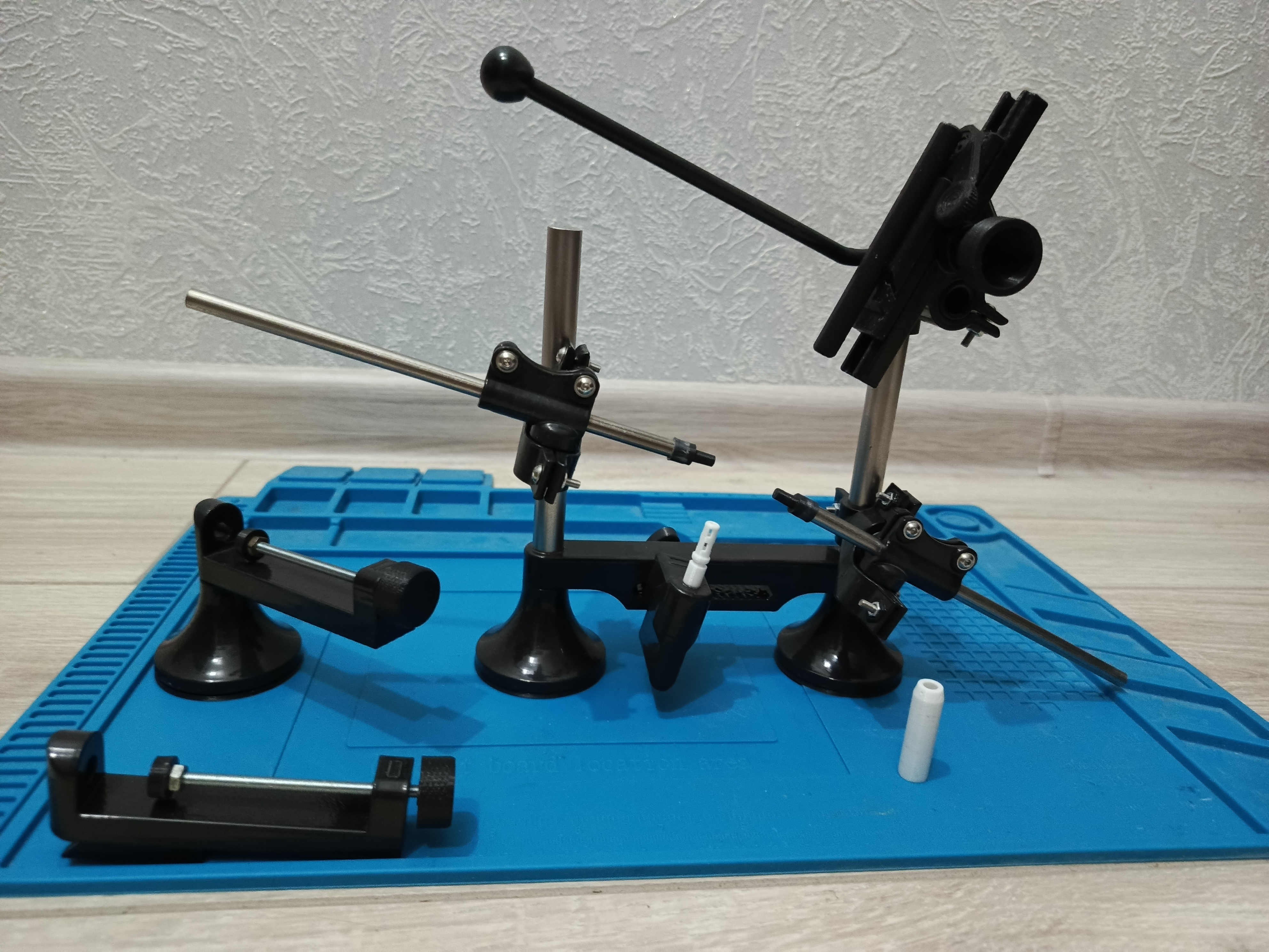 Станок для искусственного осеменения пчелиных маток