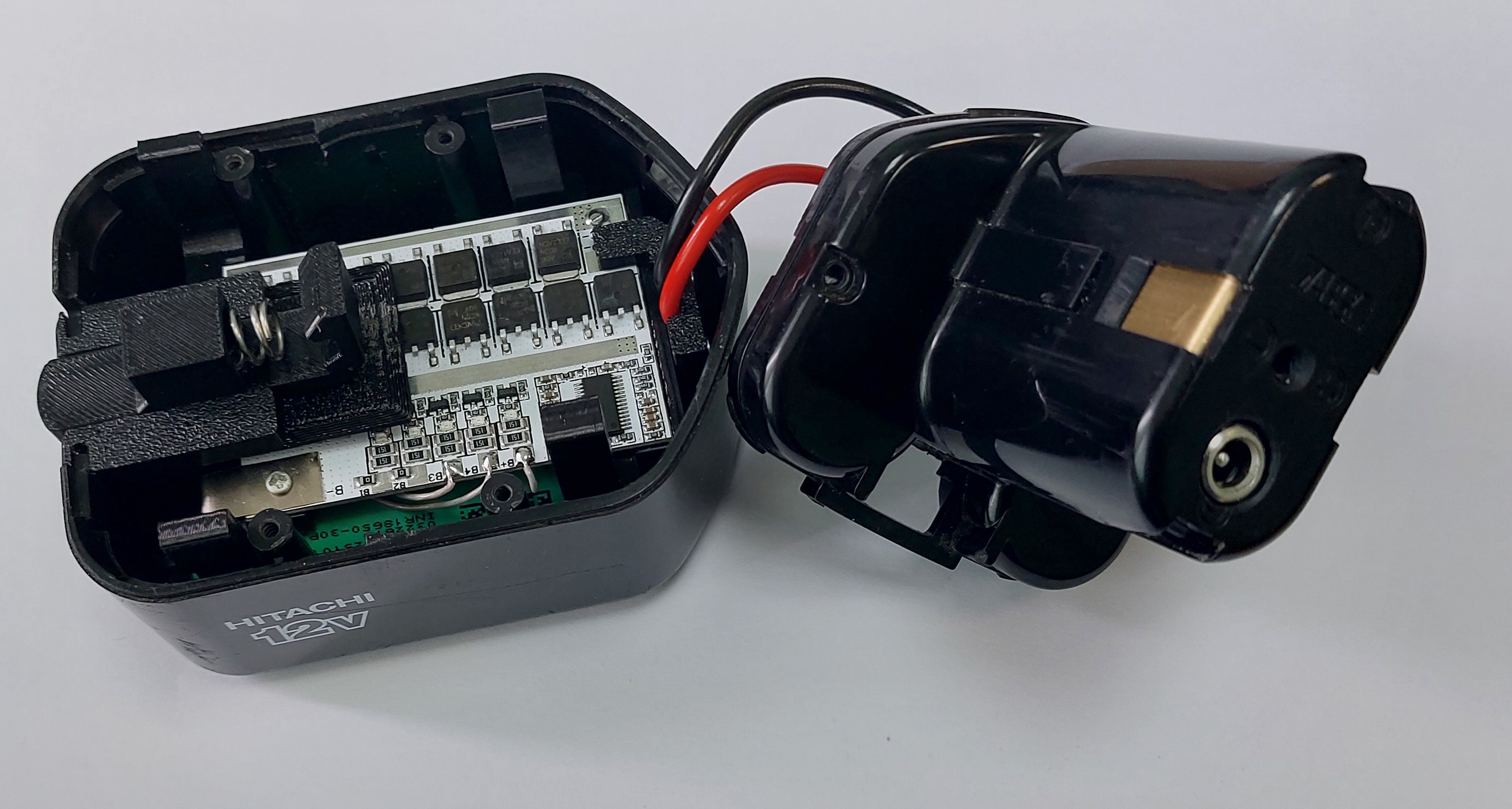 переделка корпуса АКБ HITACHI 12 вольт на Li-ion 18650