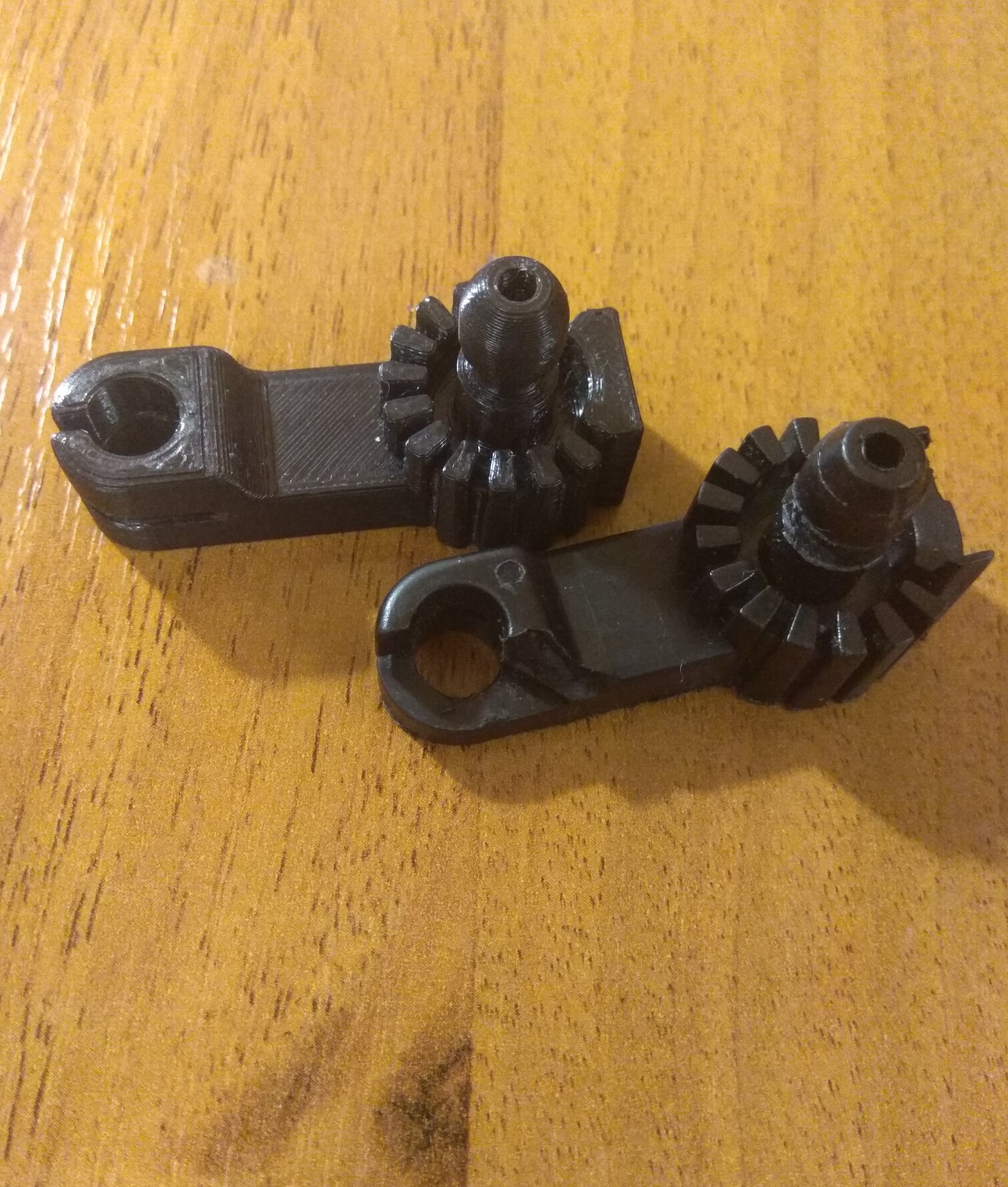 Деталь механизма привода замка капота автомобиля Шкода, Фольксваген, Ауди