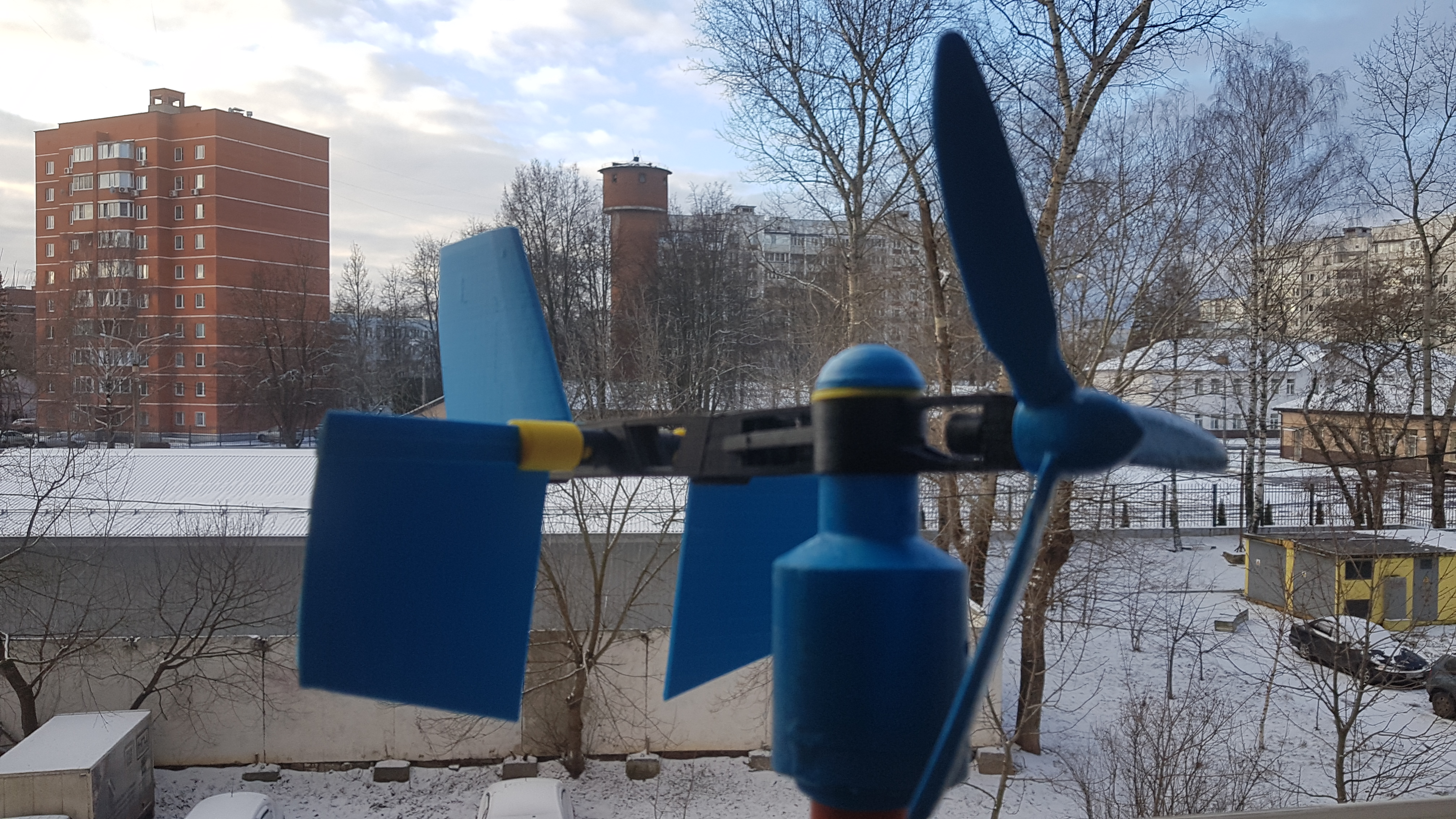 Флюгер-самолёт