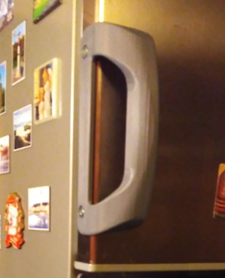 Ручка холодильника Electrolux (Part NO: 50290531008)