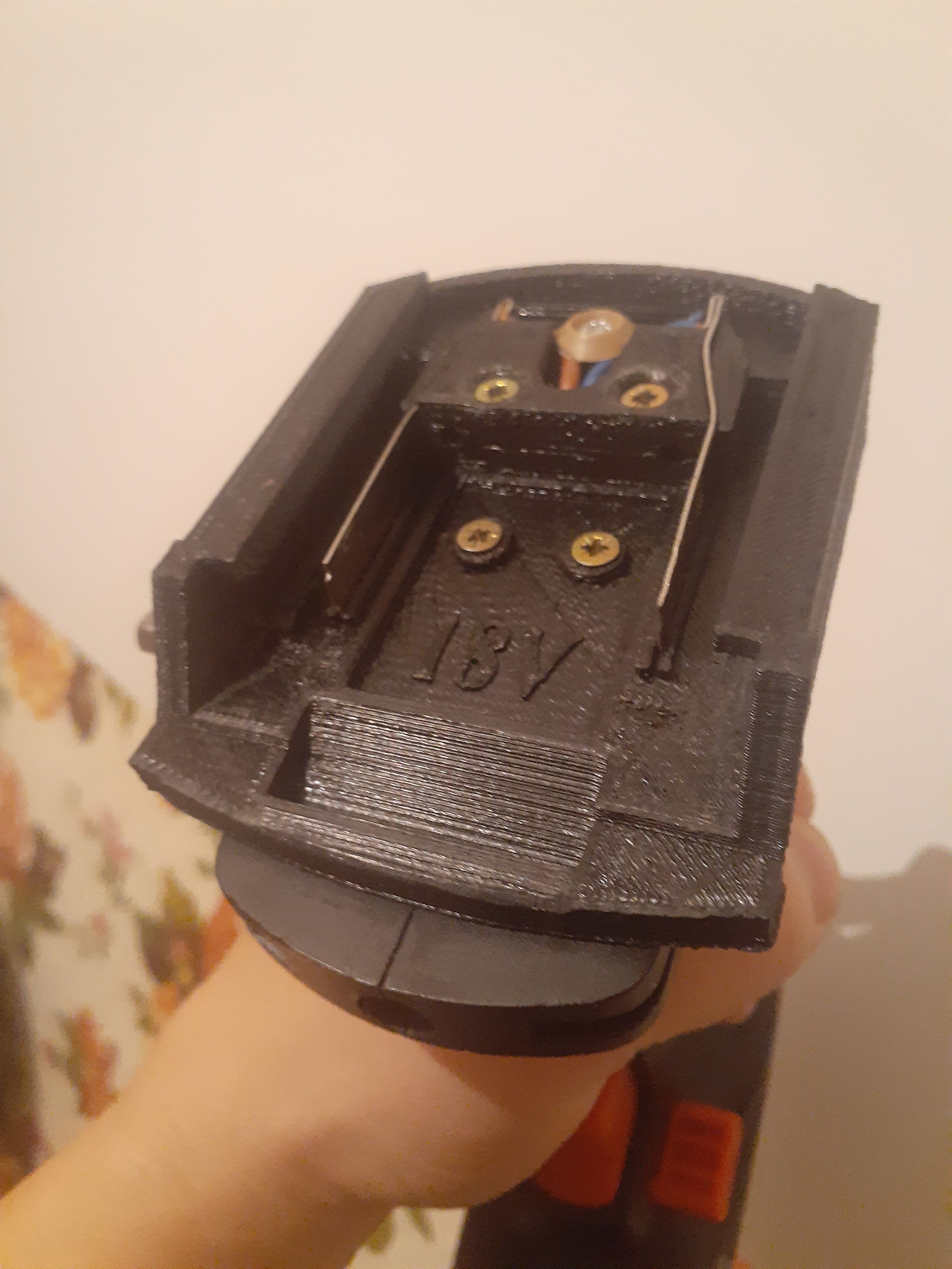 адаптер для батареи makita 18v