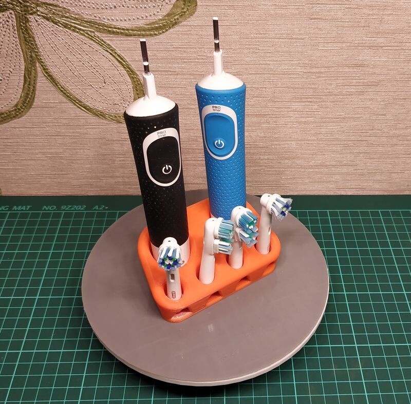 Подставка для зубных щеток Oral-B