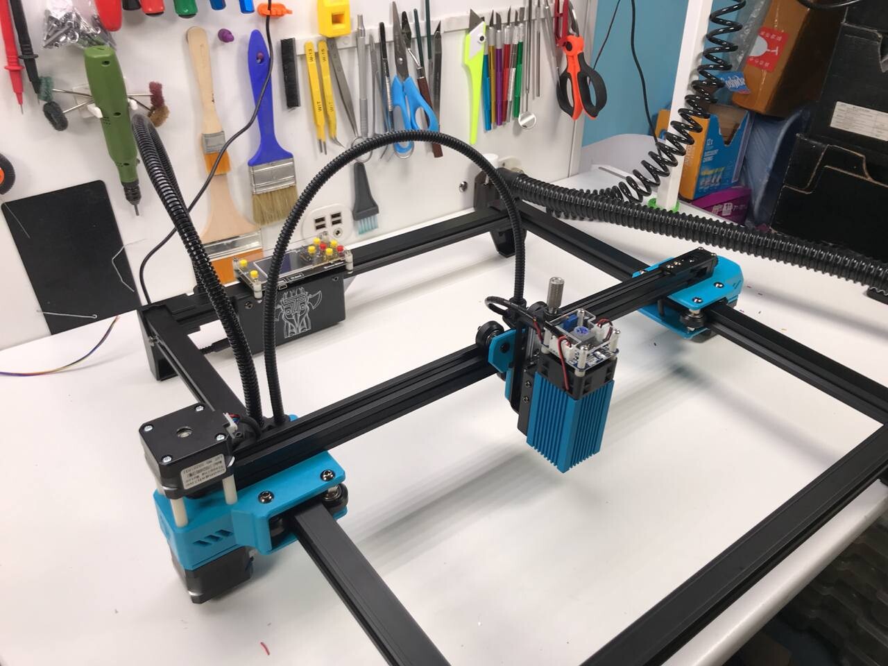 Гравер two trees. Лазерный гравер totem s 5.5. лазерный гравировальный станок twotrees totem s. two trees laser engraver. two trees totem laser.