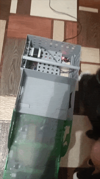 Электронная кормушка для кота в двух актах Электронная кормушка для кота в двух актах