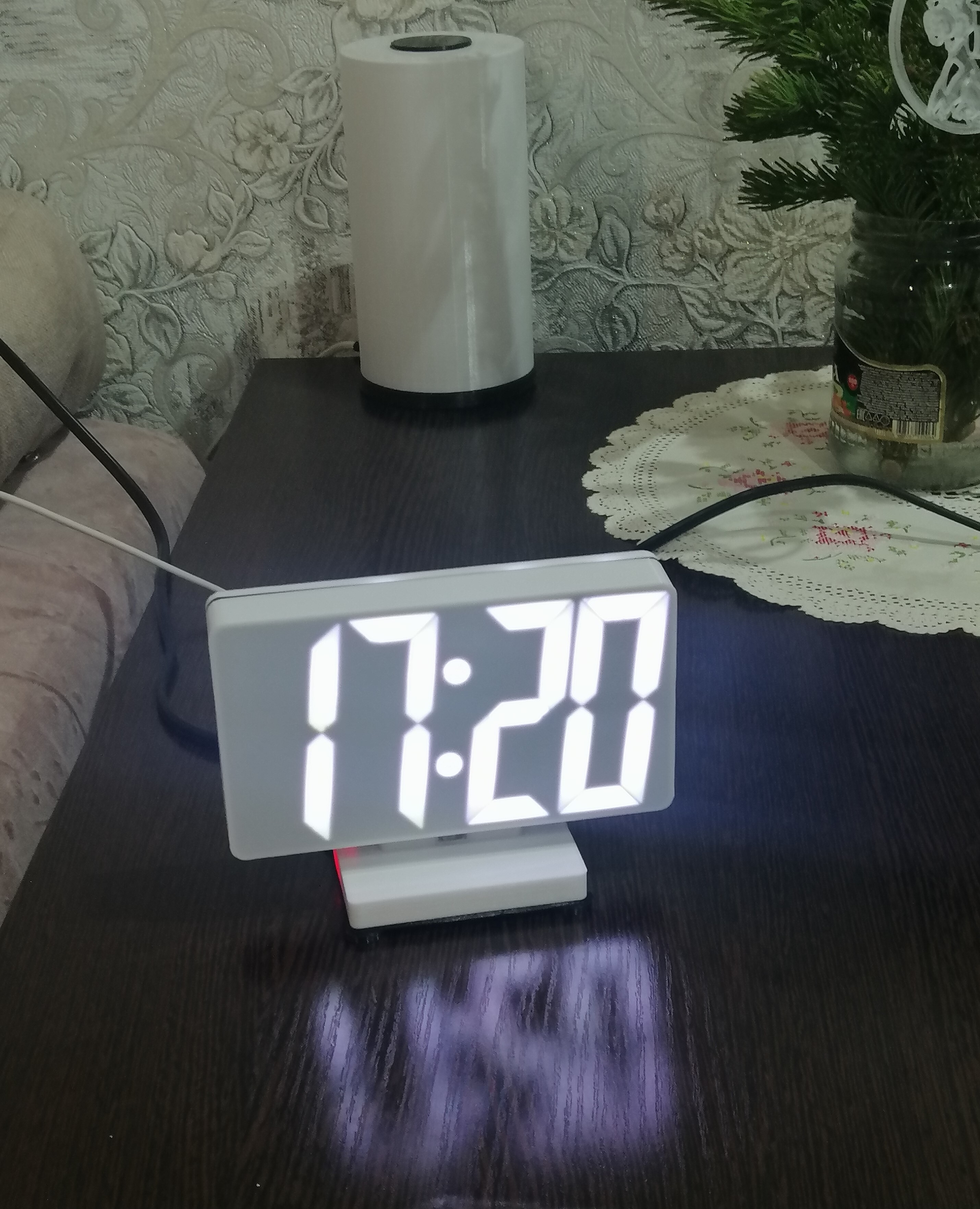 Часы на адресной ленте WS2812b с синхронизацией по WiFi.